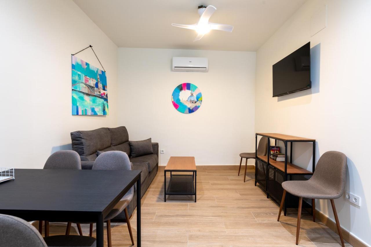 Apartamentos Cervantes 17 إشبيلية المظهر الخارجي الصورة