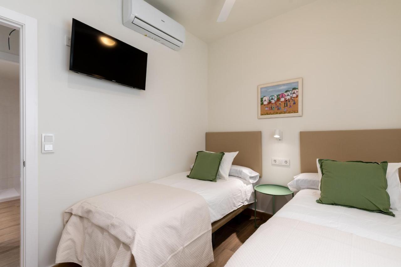 Apartamentos Cervantes 17 إشبيلية المظهر الخارجي الصورة