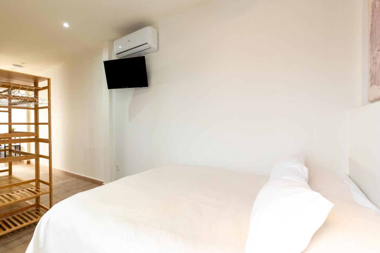 Apartamentos Cervantes 17 إشبيلية المظهر الخارجي الصورة